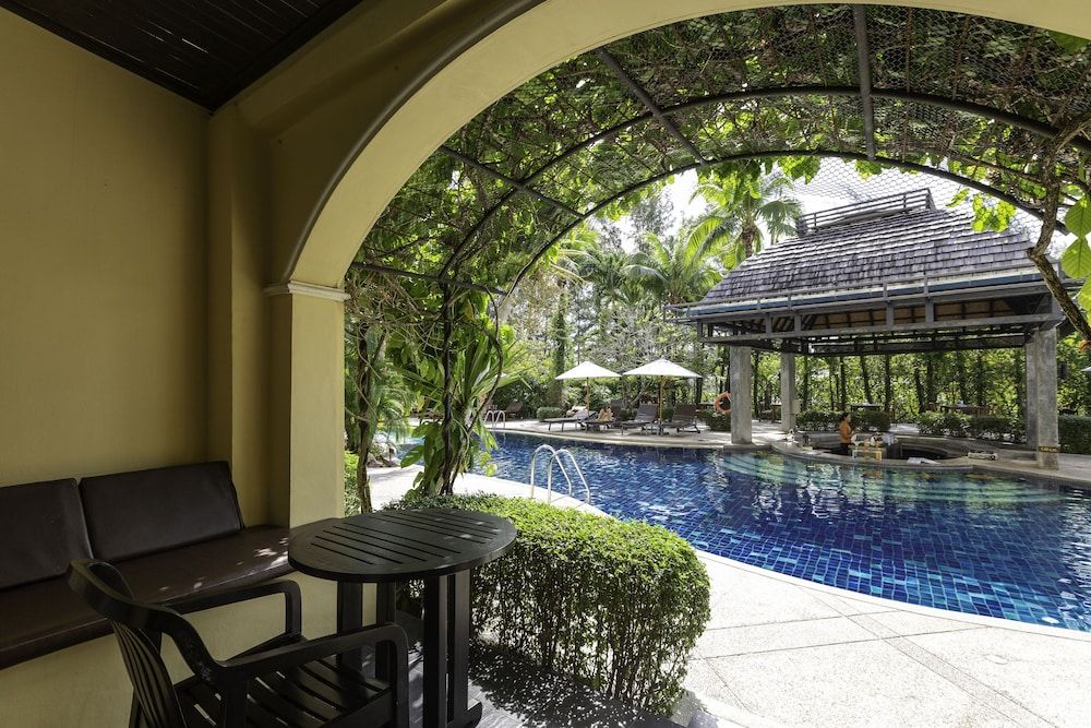 בריכה תמונה