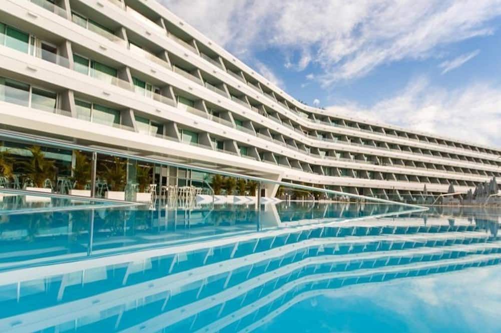 בריכה תמונה