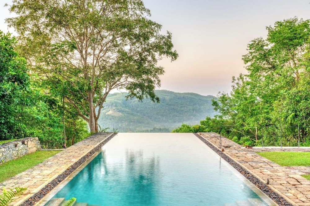 בריכה תמונה