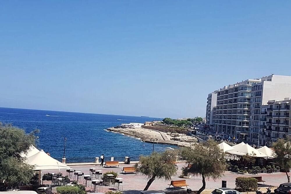 נוף חיצוני