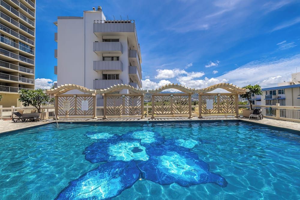 בריכה תמונה