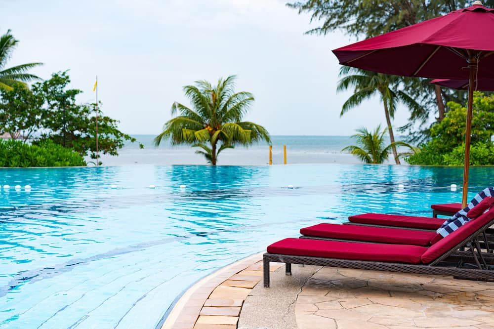 בריכה תמונה