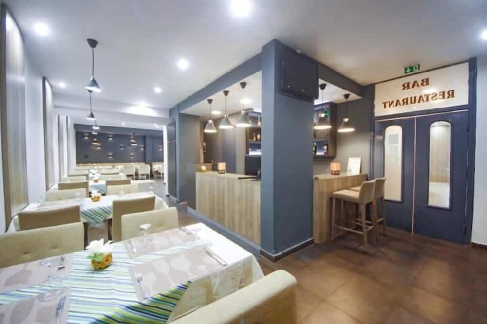 מסעדה תמונה