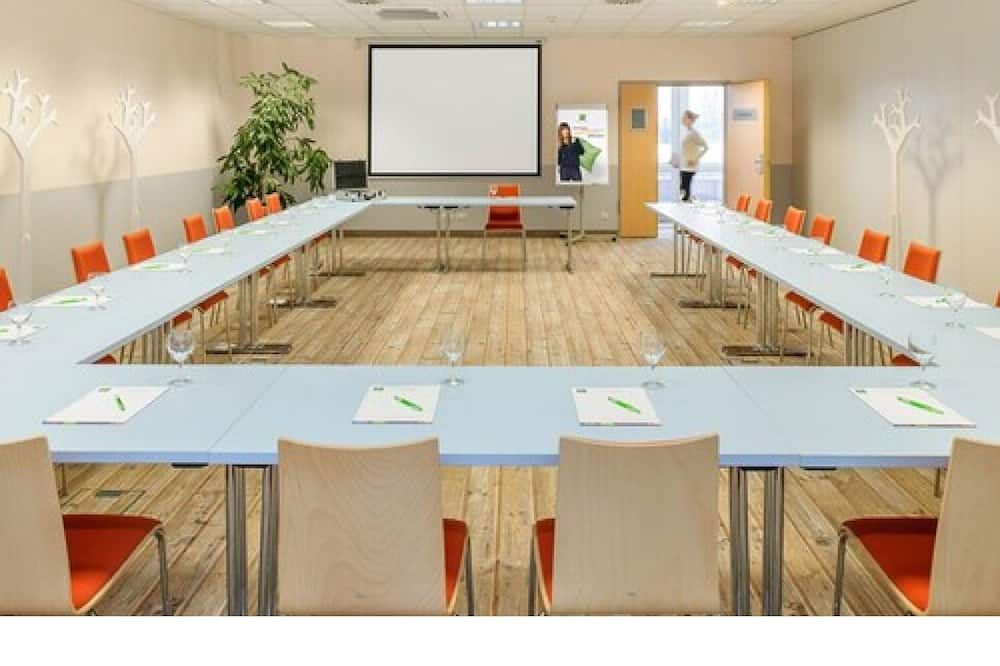 חדר ישיבות