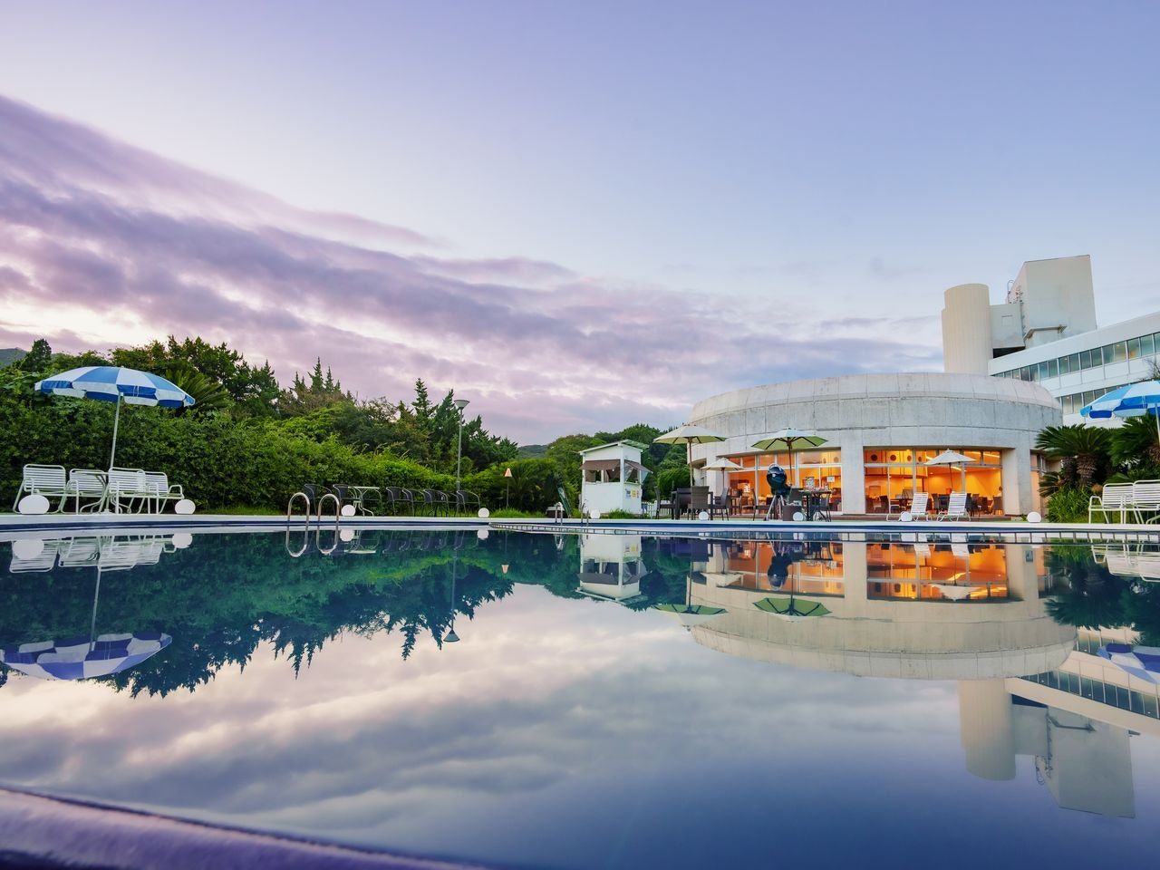 בריכה תמונה