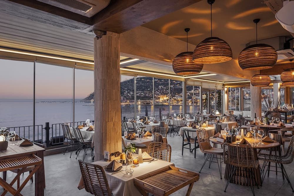 מסעדה תמונה