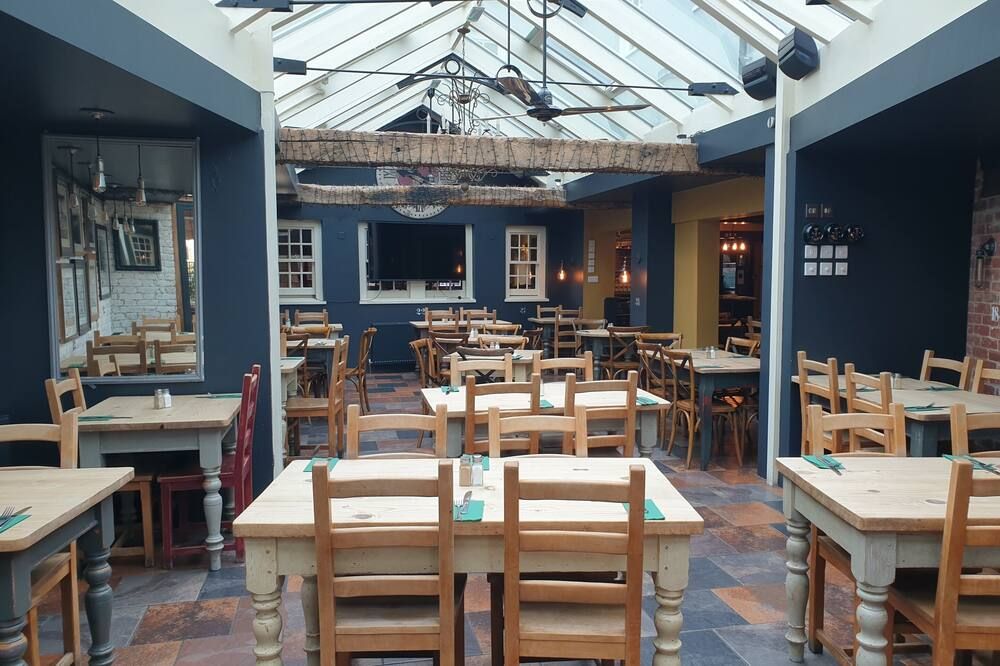 מסעדה תמונה