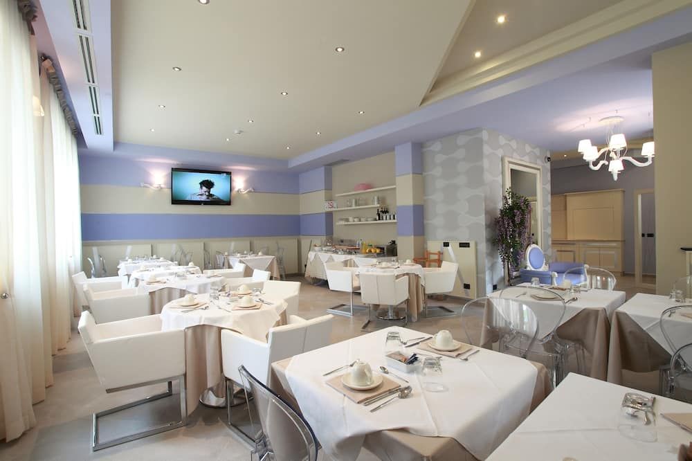 מסעדה תמונה