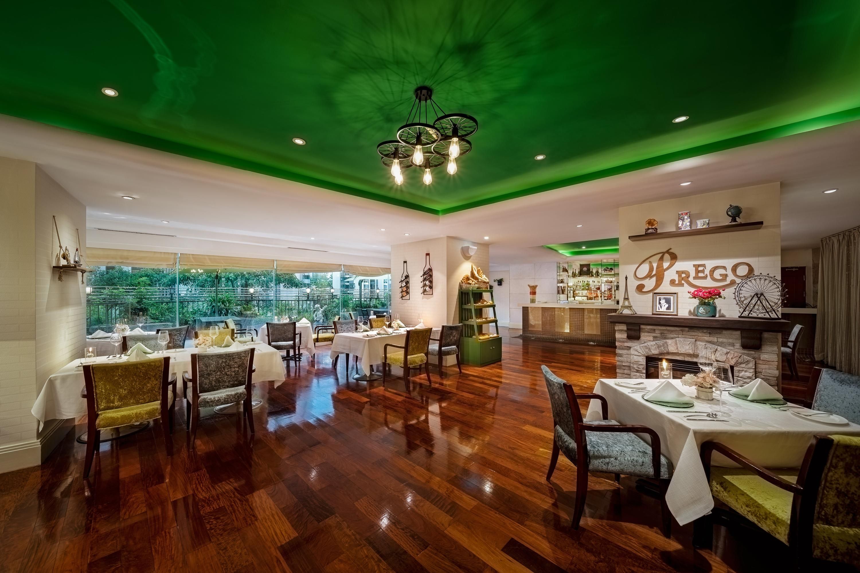 מסעדה תמונה