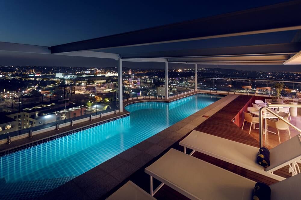 בריכה תמונה