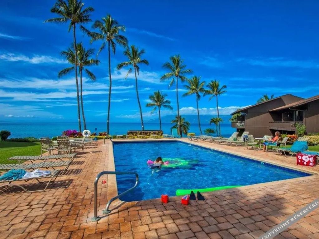 בריכה תמונה