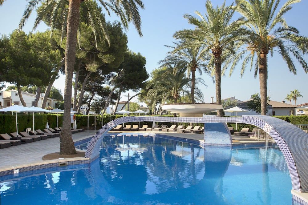 בריכה תמונה