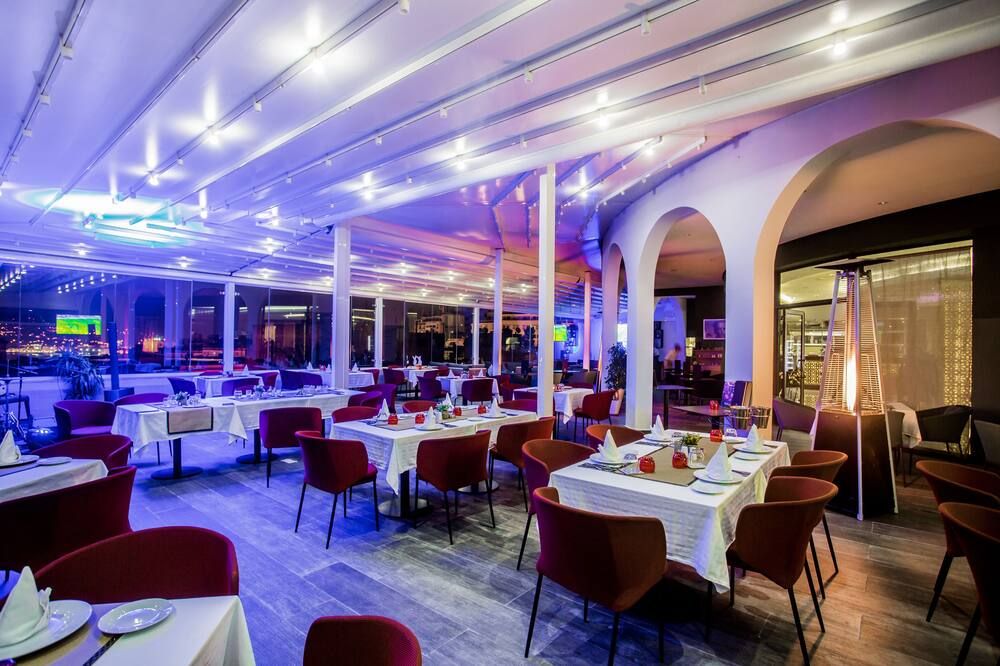 מסעדה תמונה