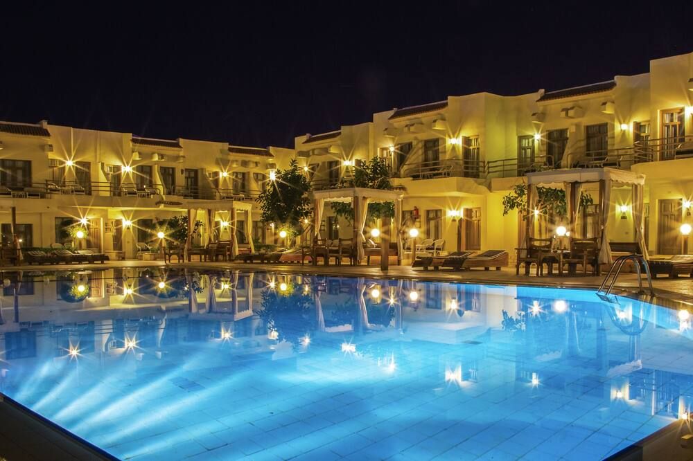 בריכה תמונה