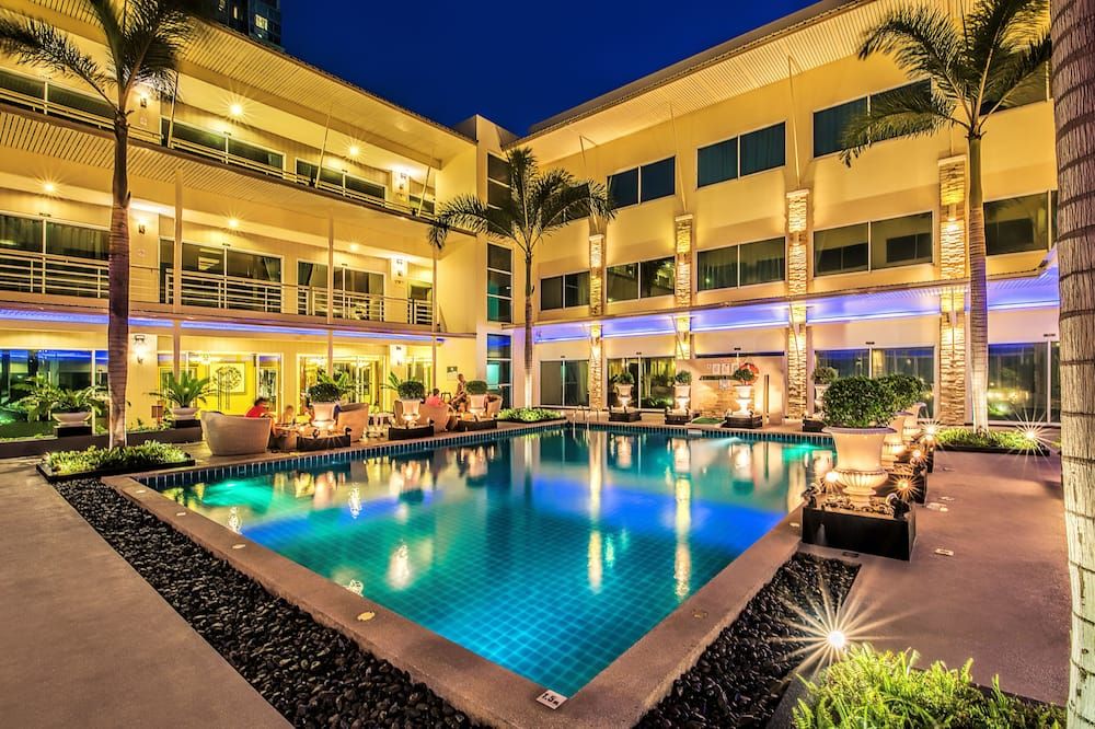 בריכה תמונה