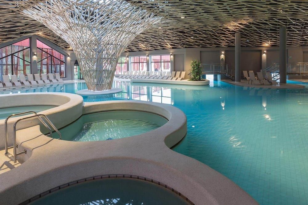 בריכה תמונה