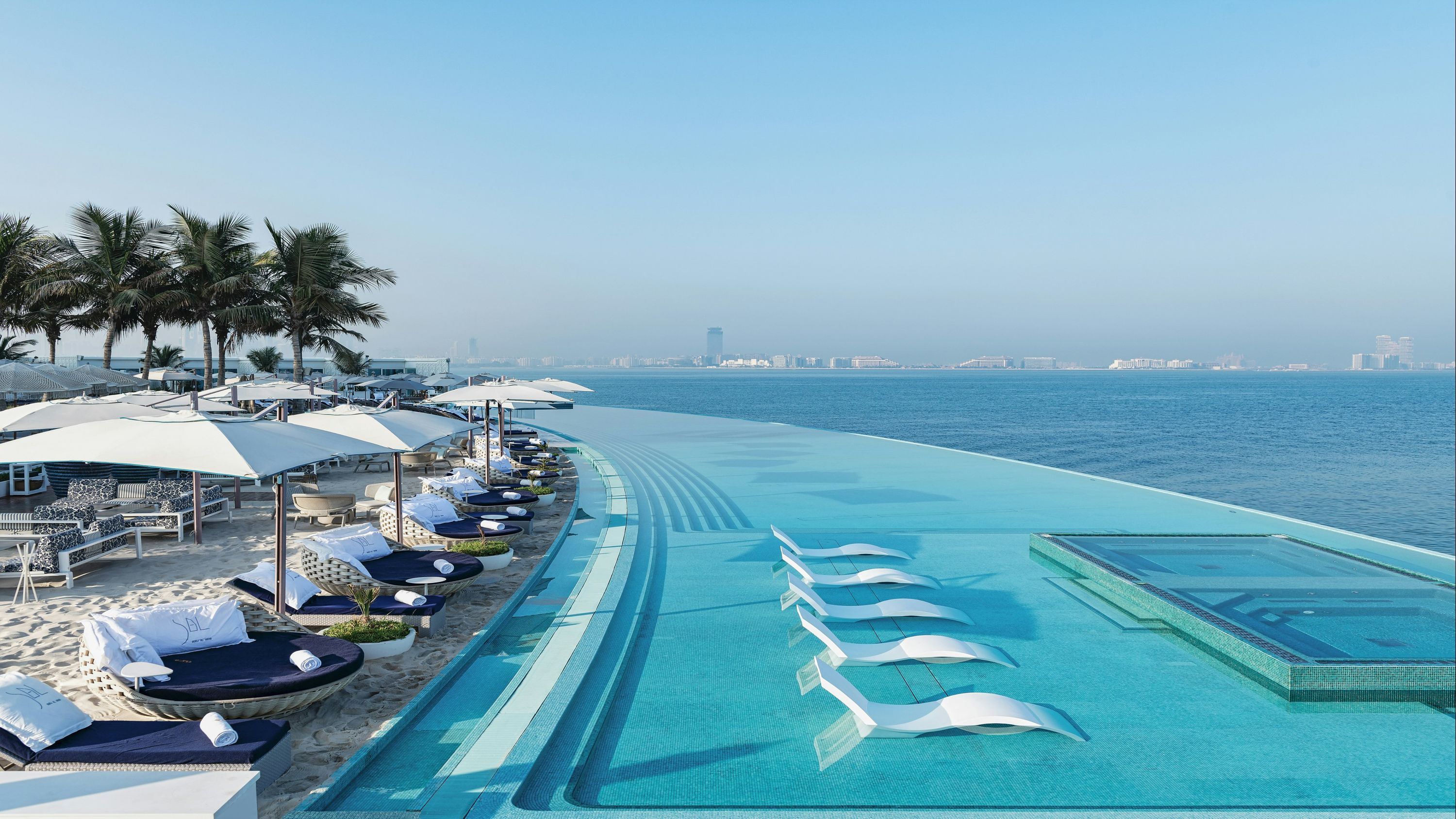 בריכה תמונה