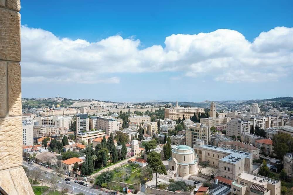 אחר