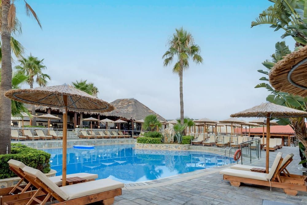 בריכה תמונה