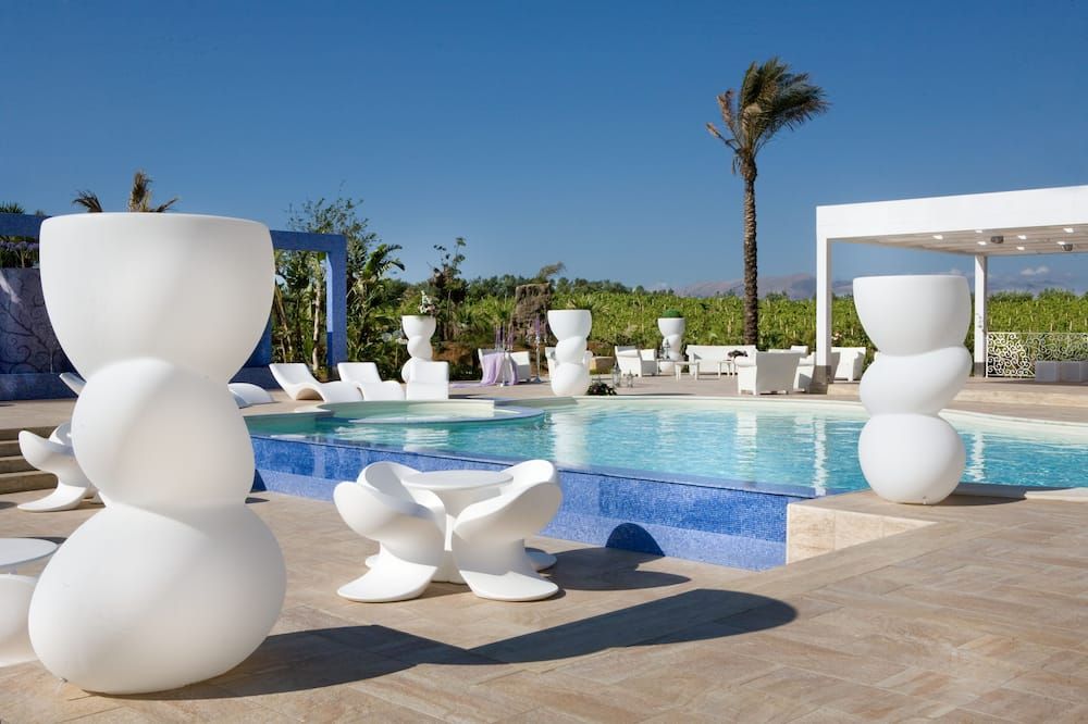 בריכה תמונה