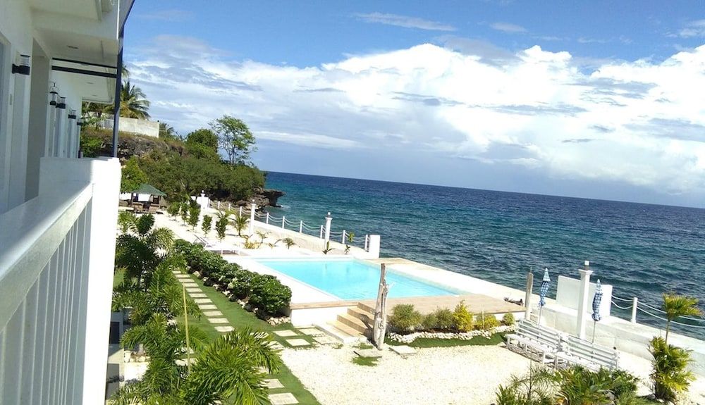 בריכה תמונה