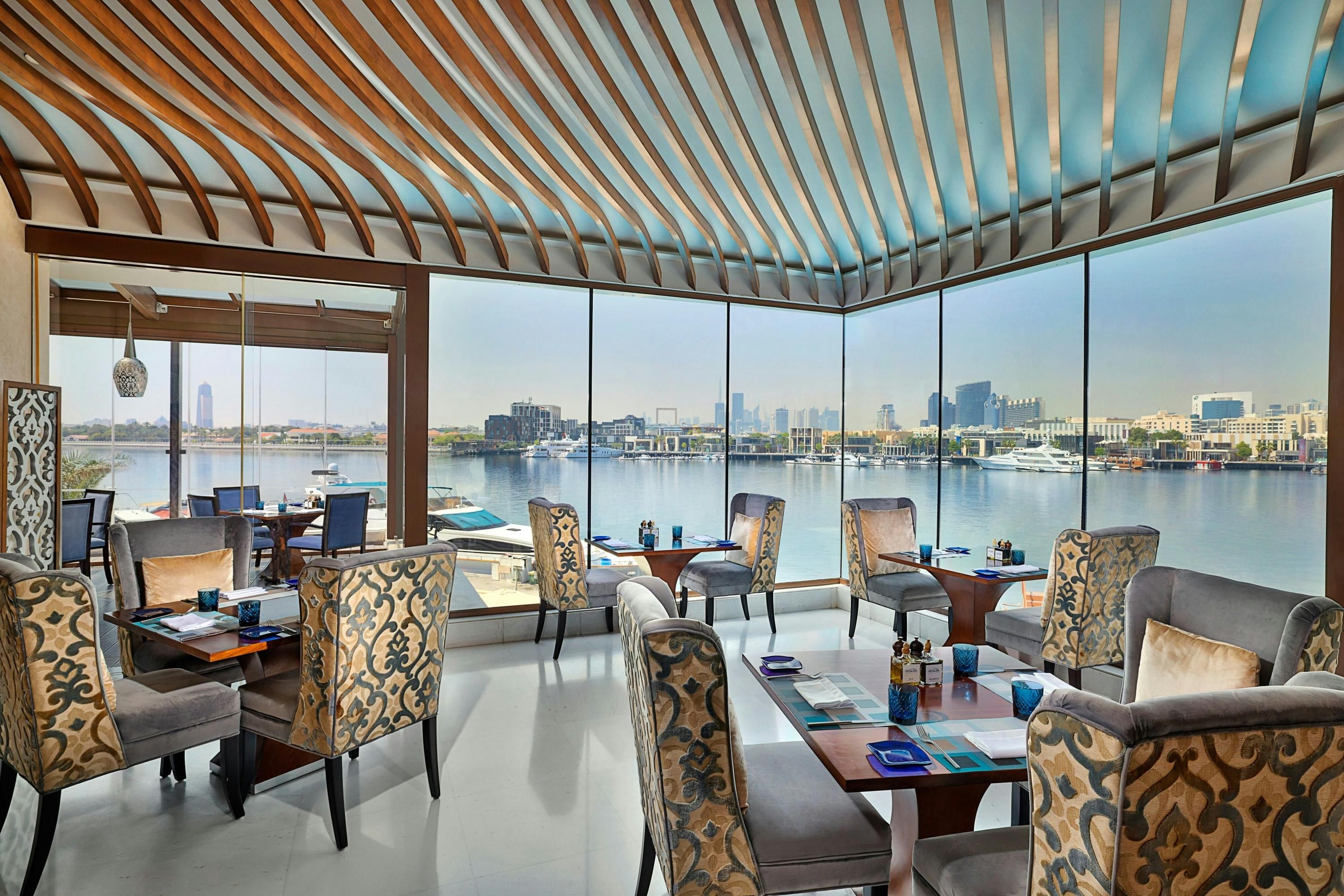 מסעדה תמונה