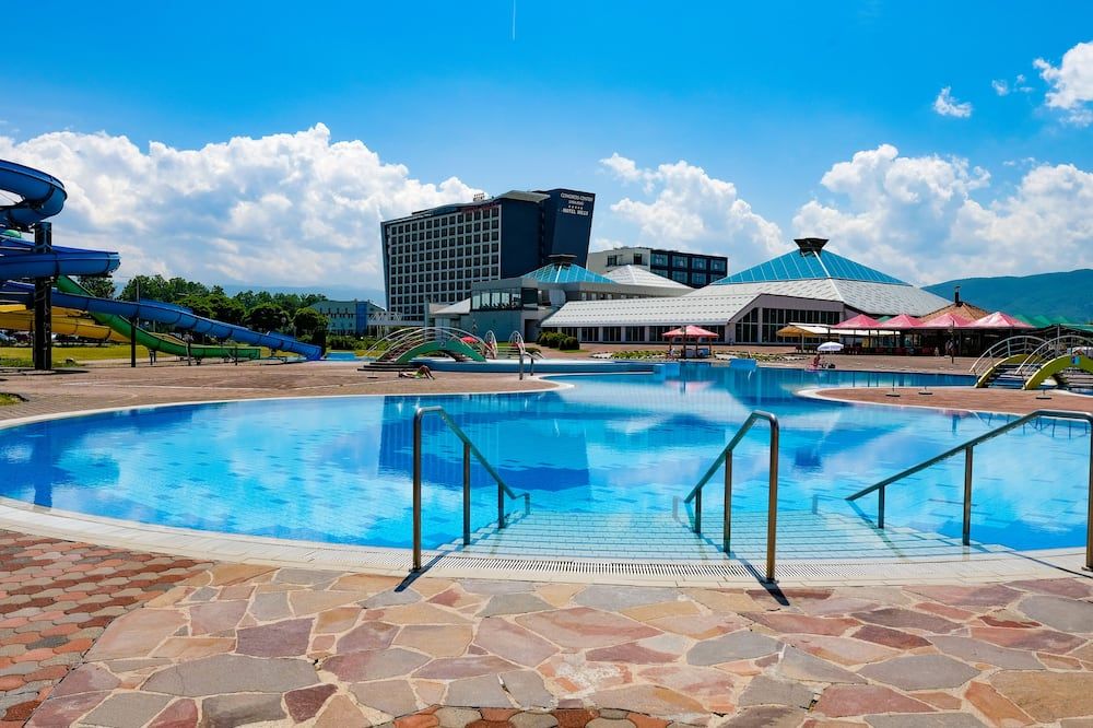 בריכה תמונה