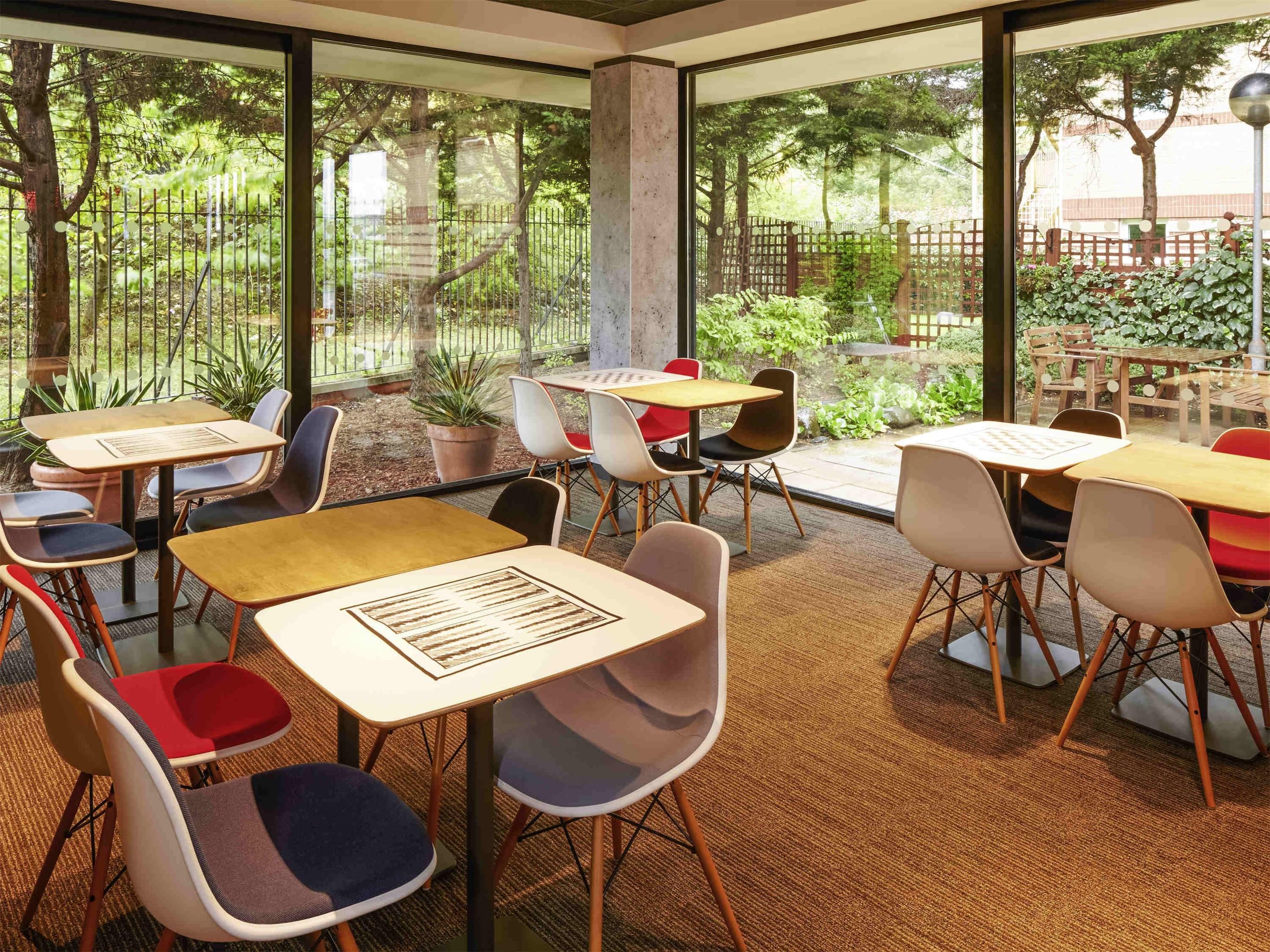 מסעדה תמונה