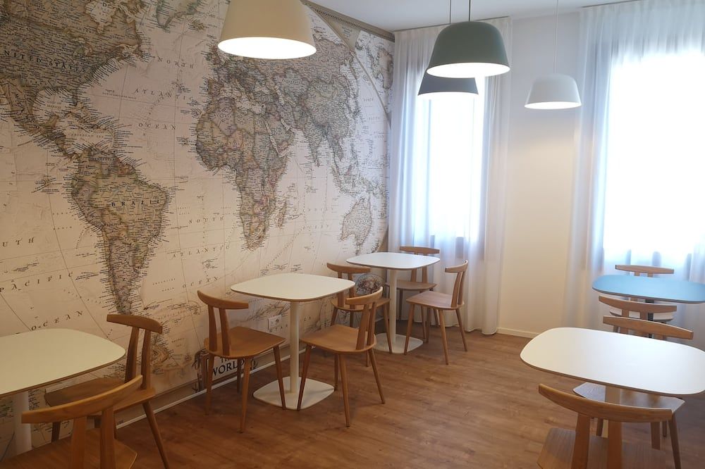 מסעדה תמונה