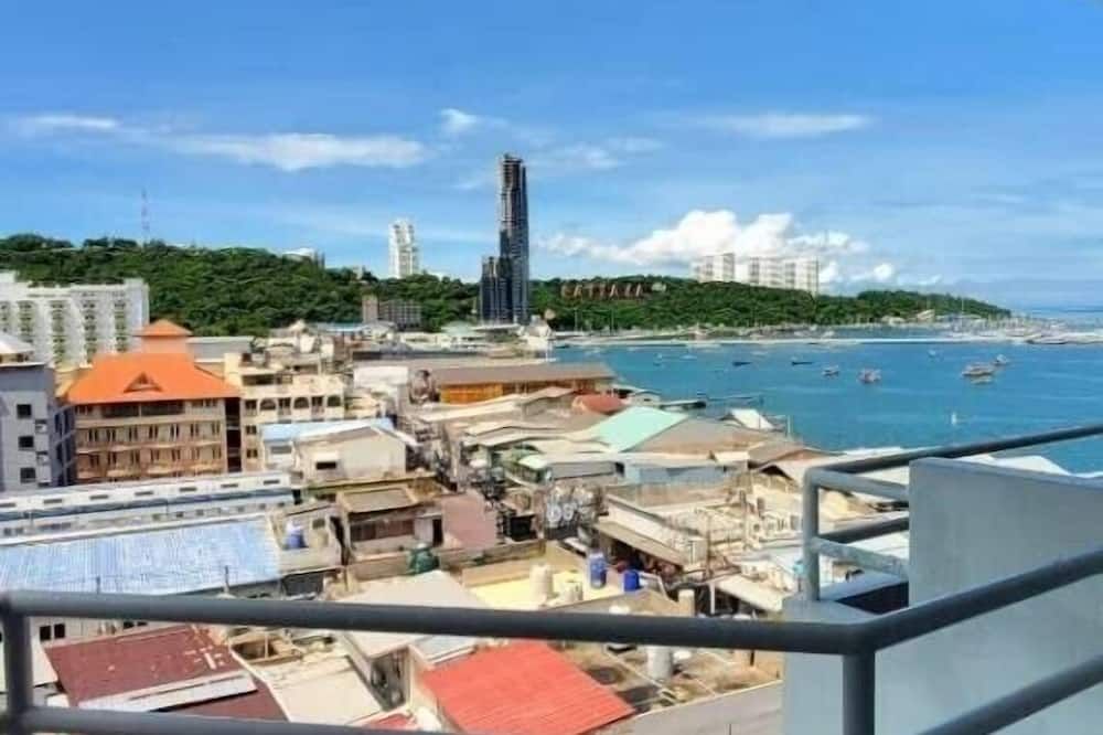 נוף חיצוני