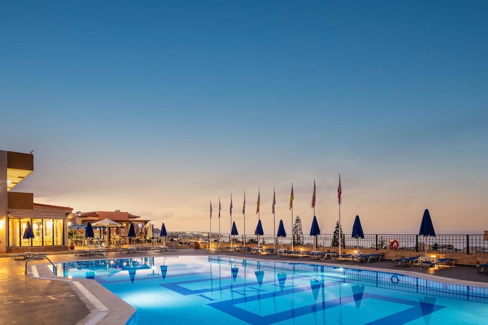 בריכה תמונה