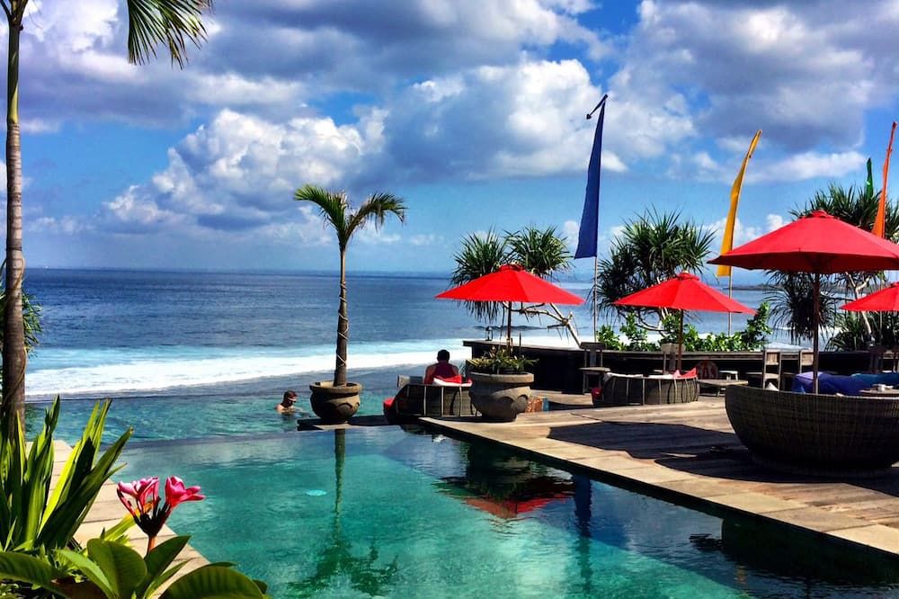 בריכה תמונה