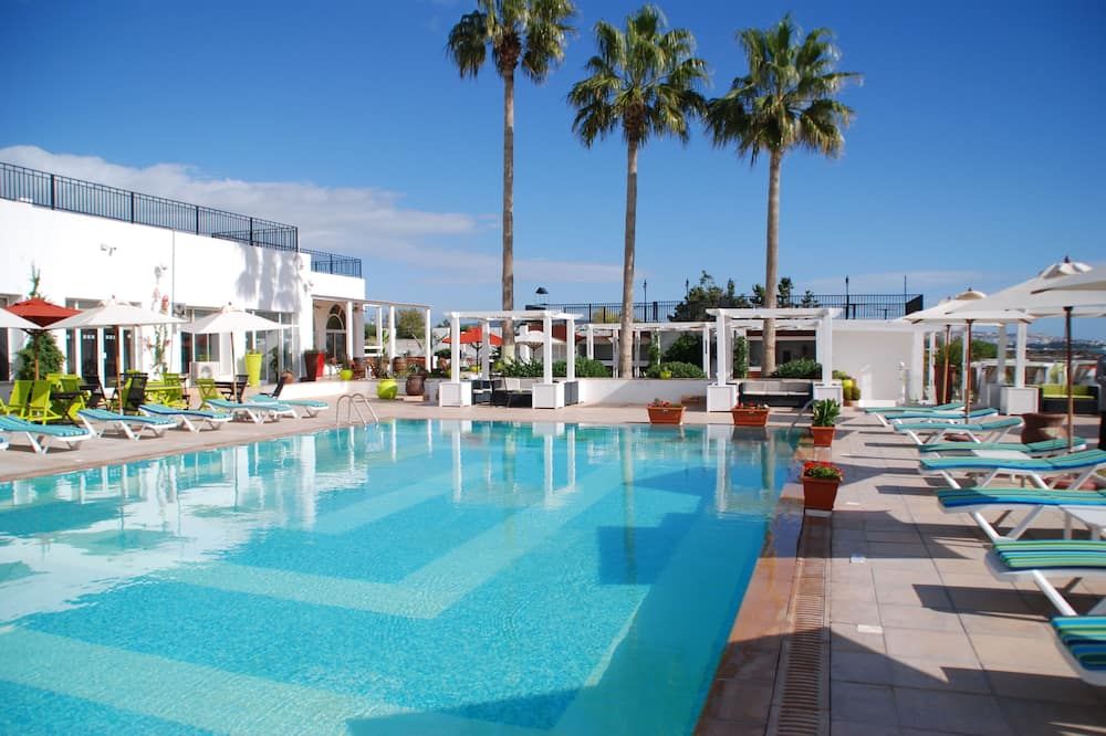 בריכה תמונה