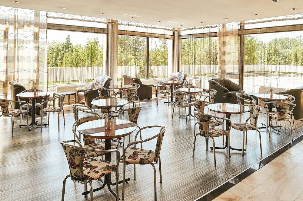 מסעדה תמונה