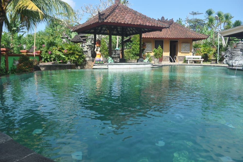 בריכה תמונה