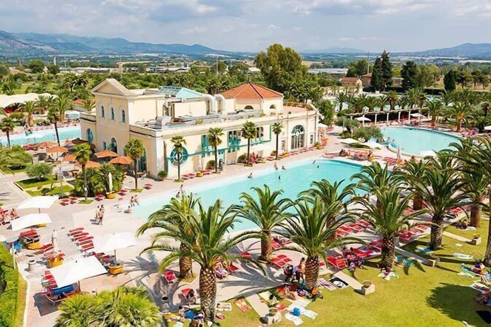 בריכה תמונה