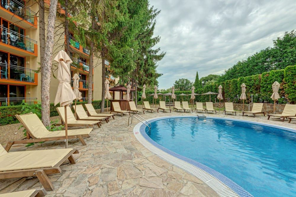 בריכה תמונה