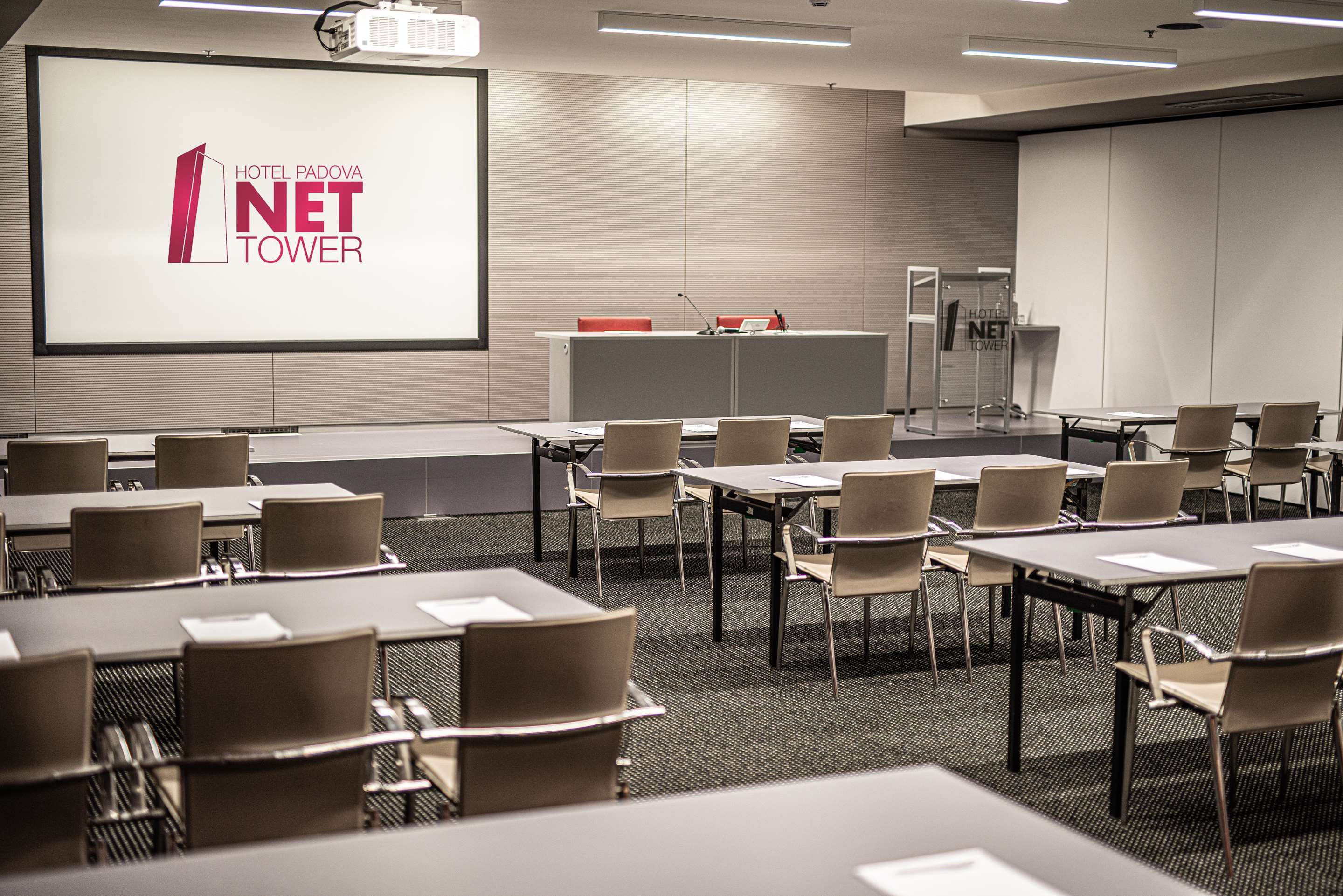 מסעדה תמונה