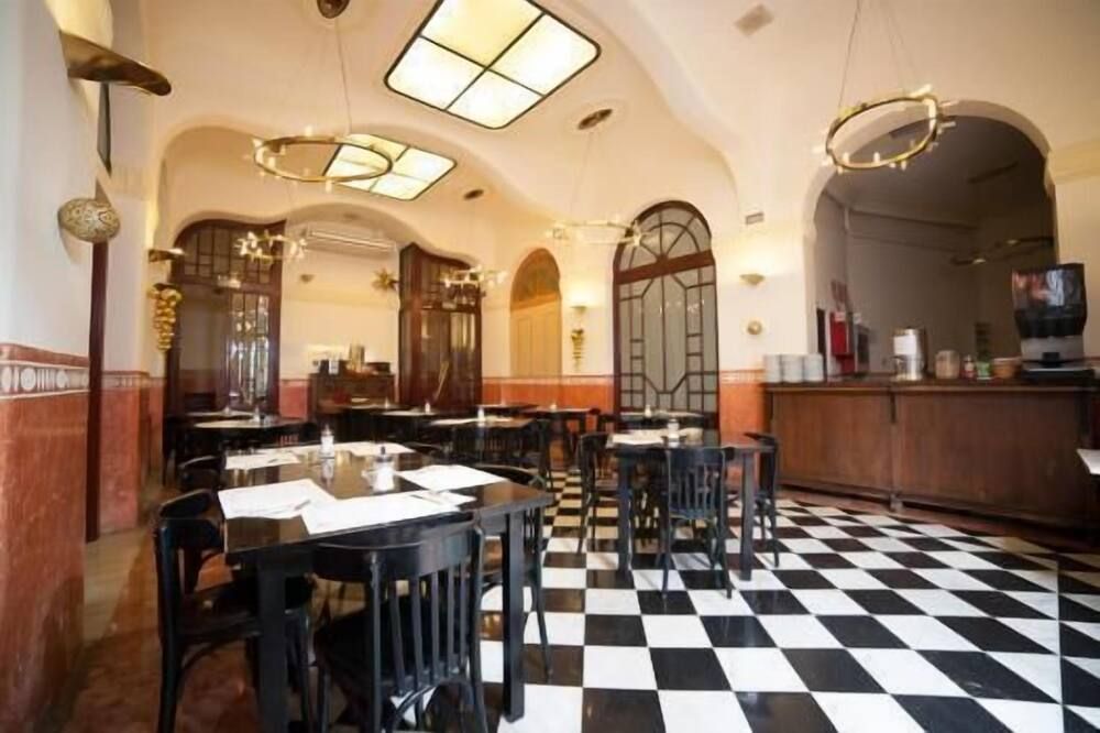 מסעדה תמונה