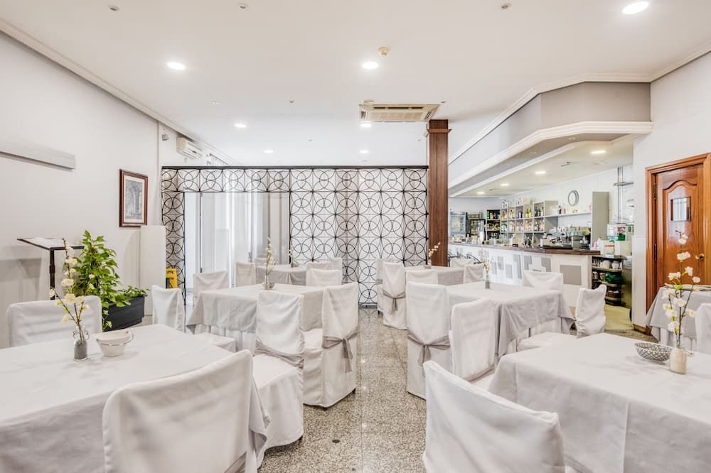 מסעדה תמונה