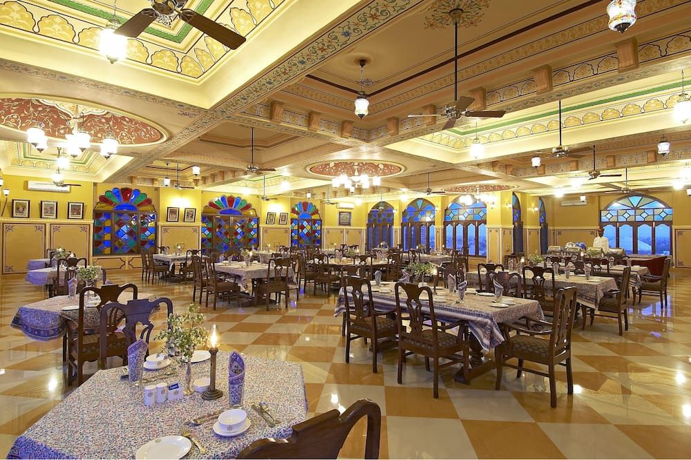 מסעדה תמונה