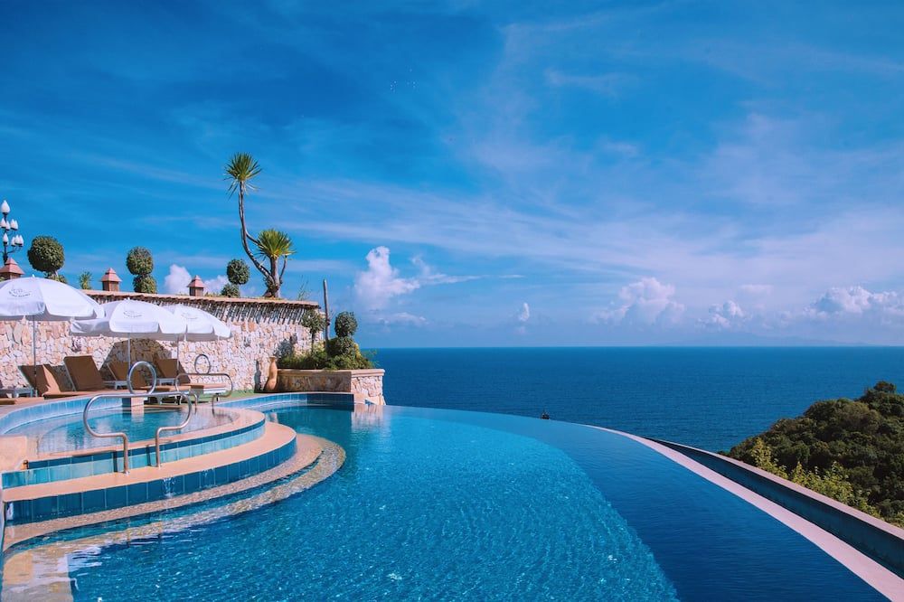 בריכה תמונה