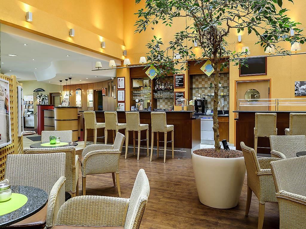 מסעדה תמונה