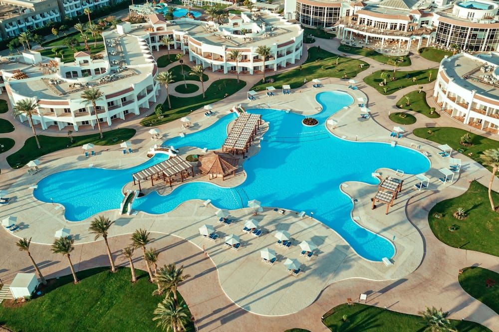 בריכה תמונה