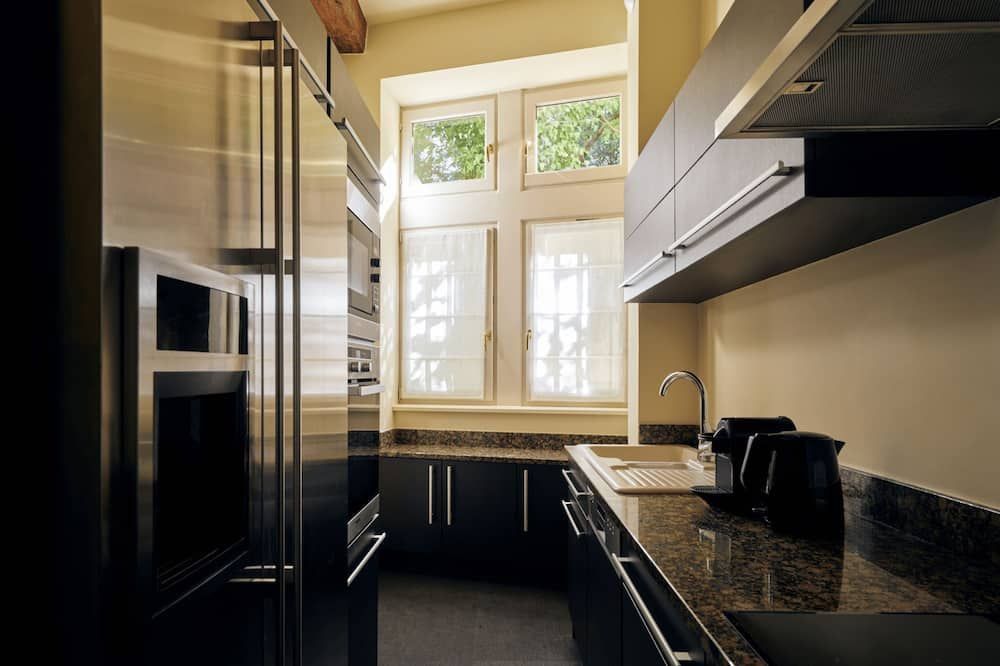 אחר
