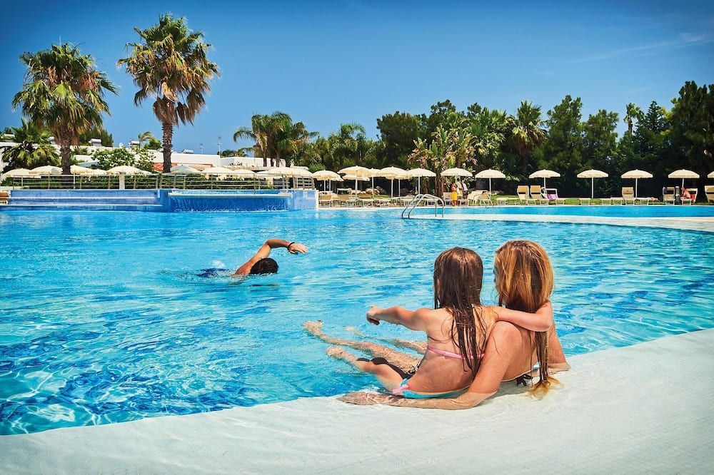 בריכה תמונה