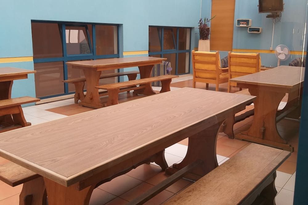 מסעדה תמונה