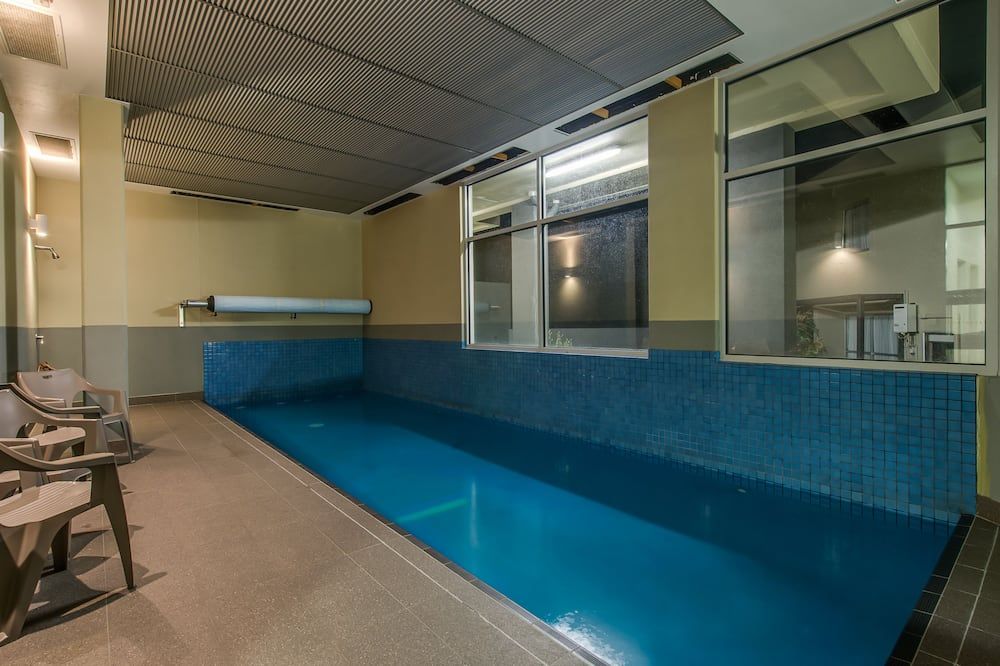 בריכה תמונה