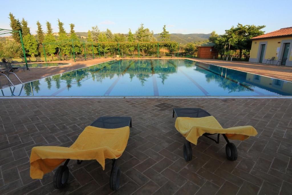 בריכה תמונה