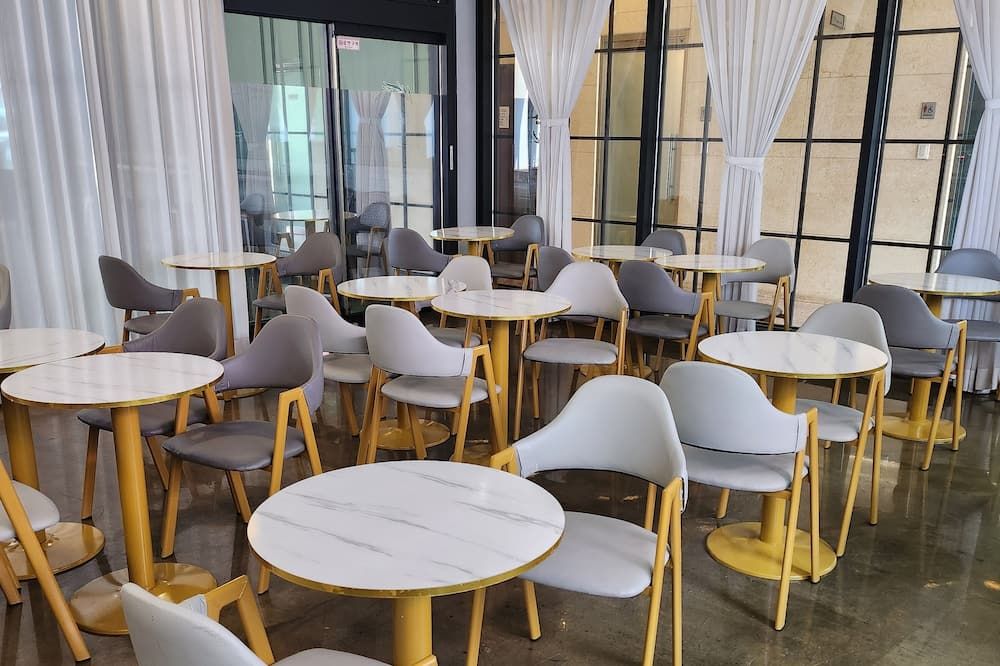 מסעדה תמונה